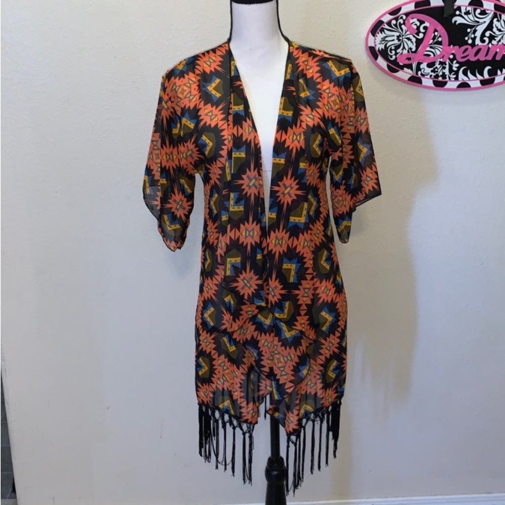 Lularoe simply comfortable Aztec pattern long fringe short sleeve open Cardigan